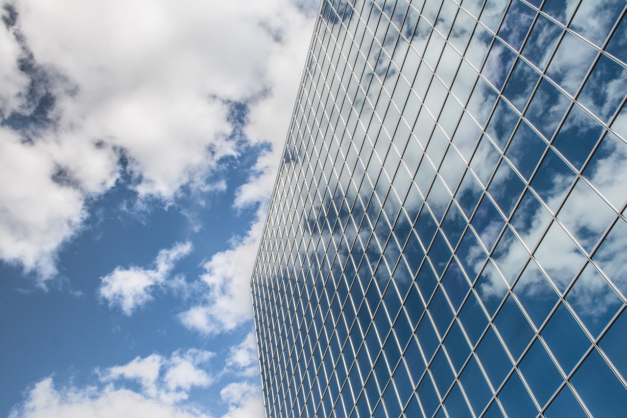 building, reflection, nature-4781384.jpg